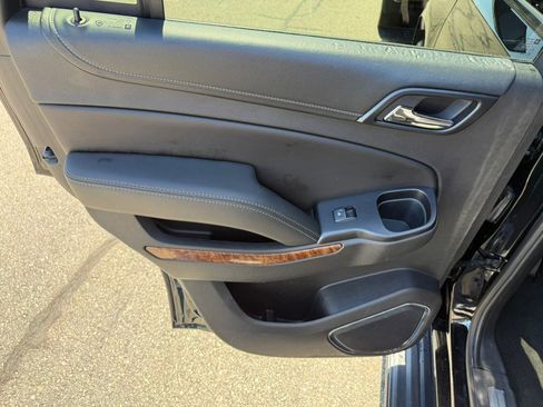 Used 2018 Chevrolet Tahoe Premier AWD/4WD image 23