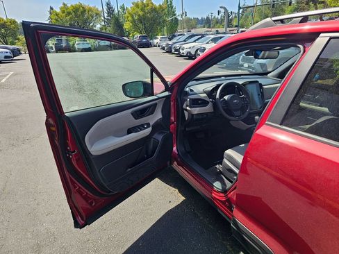 Used 2026 Subaru Forester Premium AWD/4WD image 18