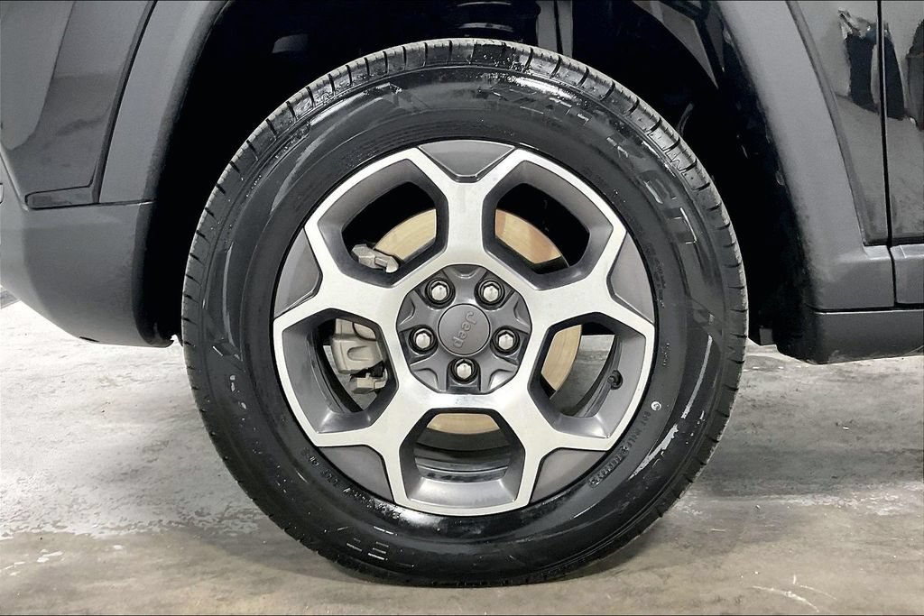 Used 2022 Jeep Compass Trailhawk w/ Trailhawk Elite Group AWD/4WD image 10