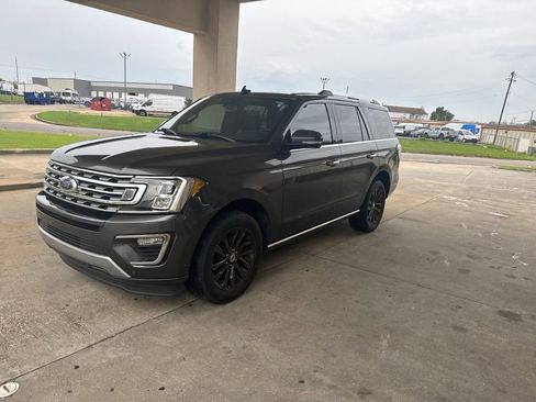 Used 2019 Ford Expedition Limited w/ Equipment Group 301A RWD image 6