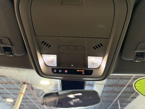 Used 2019 Cadillac XT4 Luxury image 28