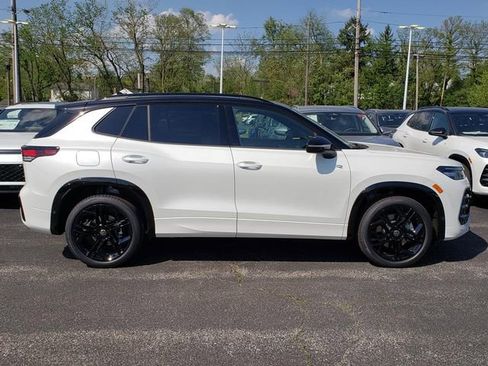 New 2026 Volkswagen Tiguan SE R-Line AWD/4WD image 2