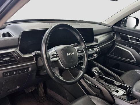 Used 2025 Kia Telluride S AWD/4WD image 18