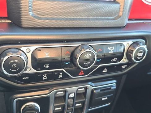 Used 2021 Jeep Wrangler Unlimited Rubicon image 15