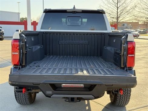 Used 2025 Toyota Tacoma TRD Pro image 36