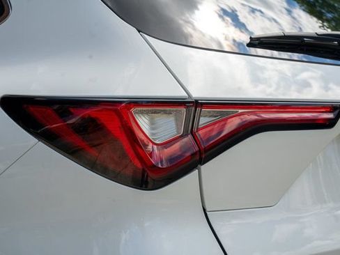 Used 2022 Acura MDX SH-AWD w/ Advance Package image 9