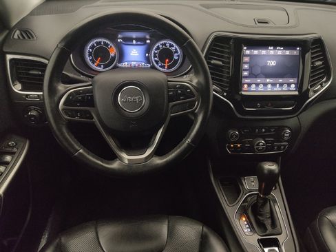 Used 2019 Jeep Cherokee Limited FWD image 22
