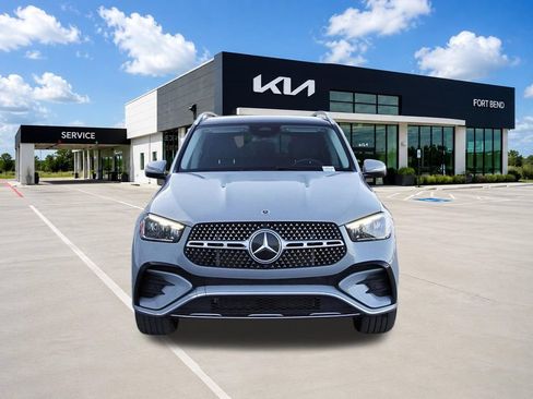 Used 2024 Mercedes-Benz GLE 450 4MATIC w/ AMG Line Exterior image 2