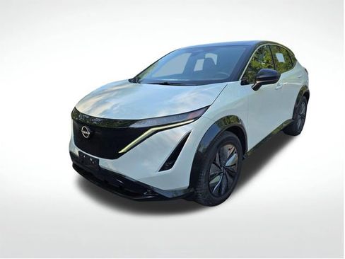Used 2023 Nissan Ariya FWD image 3