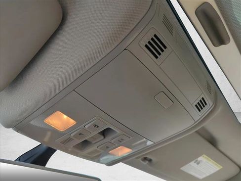 Used 2019 Volkswagen Jetta SE image 14