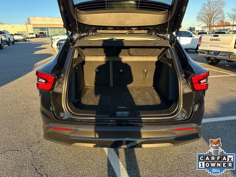 Used 2026 Chevrolet Trax ACTIV image 18