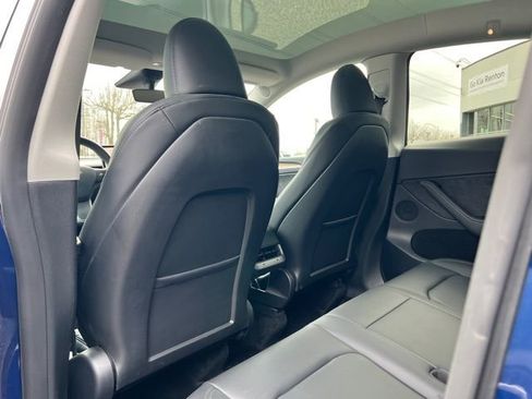 Used 2023 Tesla Model Y Long Range image 13