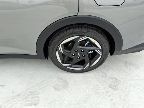 New 2026 Kia K4 EX FWD image 6