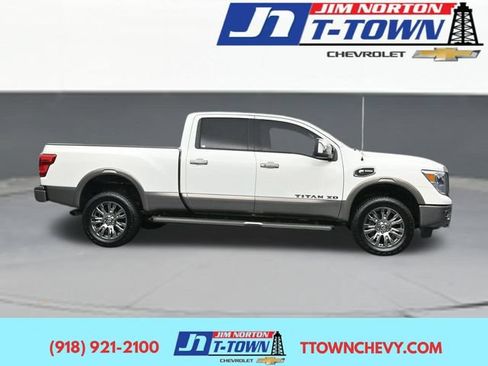 Used 2019 Nissan Titan Platinum Reserve w/ Platinum Utility Package AWD/4WD image 1