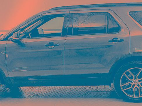 Certified 2018 Ford Explorer Sport AWD/4WD image 5