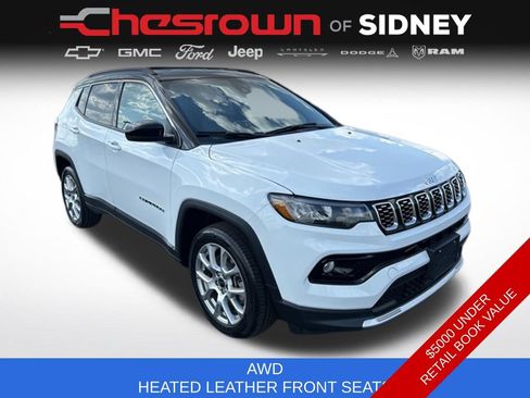 Used 2025 Jeep Compass Limited AWD/4WD image 3