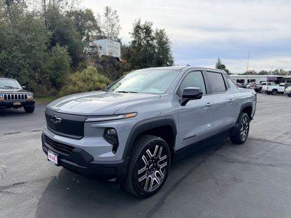 New 2026 Chevrolet Silverado EV W/T w/ LPO, Custom Package