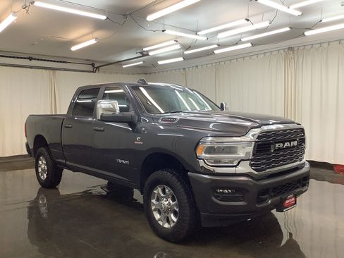 Used 2024 RAM 2500 Laramie AWD/4WD image 4