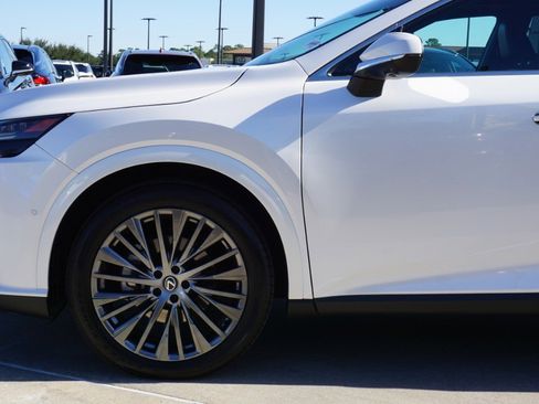 Certified 2023 Lexus RX 350 w/ Luxury Package image 11