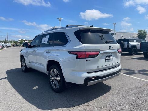 Used 2024 Toyota Sequoia Capstone AWD/4WD image 5
