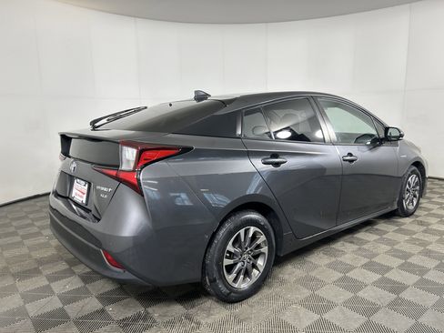 Used 2019 Toyota Prius L Eco image 5