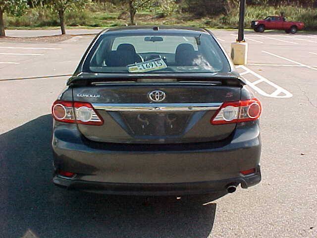 Used 2012 Toyota Corolla S FWD image 8