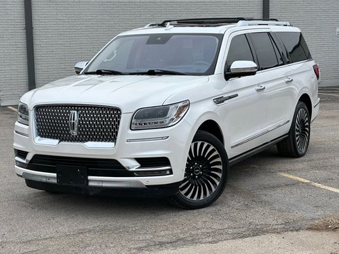 Used 2018 Lincoln Navigator L Black Label w/ Cargo Package image 2