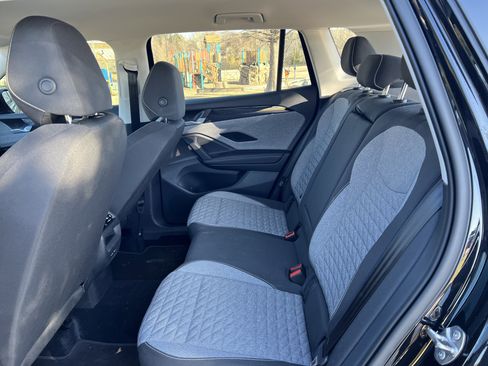 Certified 2025 Volkswagen Tiguan S image 28