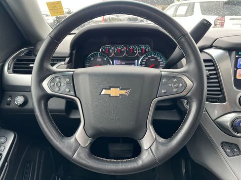 Used 2017 Chevrolet Suburban LT AWD/4WD image 31