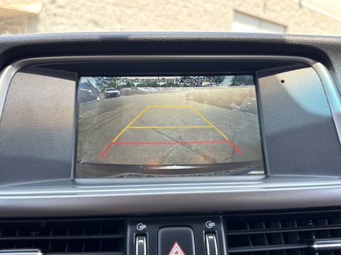 Used 2018 Kia Optima LX w/ 17" Alloy Wheels Package FWD image 21
