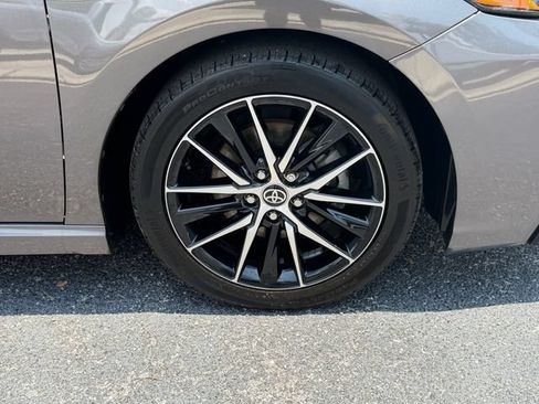 Used 2023 Toyota Camry SE FWD image 19