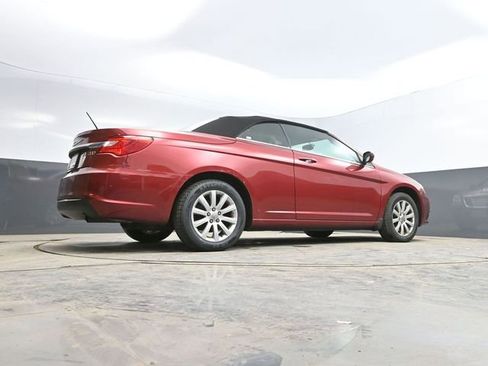 Used 2013 Chrysler 200 Touring image 28