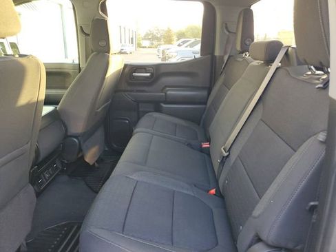 Used 2022 Chevrolet Silverado 1500 LT image 12