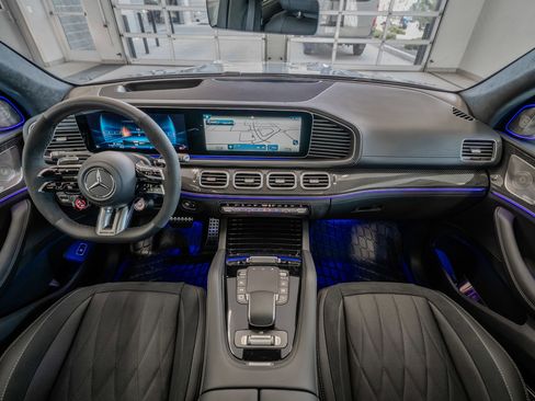 New 2026 Mercedes-Benz GLS 63 AMG 4MATIC image 8