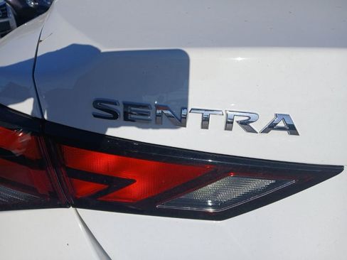 Certified 2023 Nissan Sentra SV FWD image 3