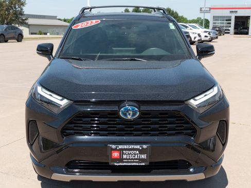 Used 2023 Toyota RAV4 SE w/ Convenience Package AWD/4WD image 4