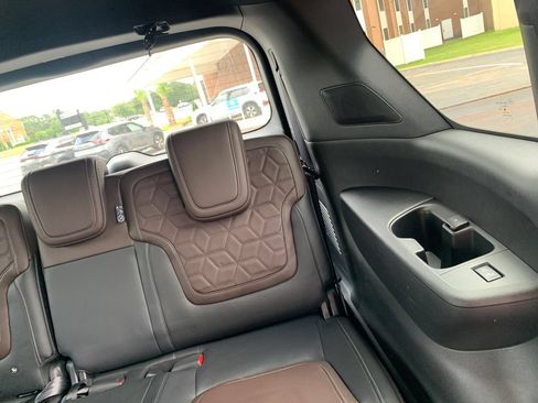 Used 2026 Nissan Armada Platinum RWD image 34