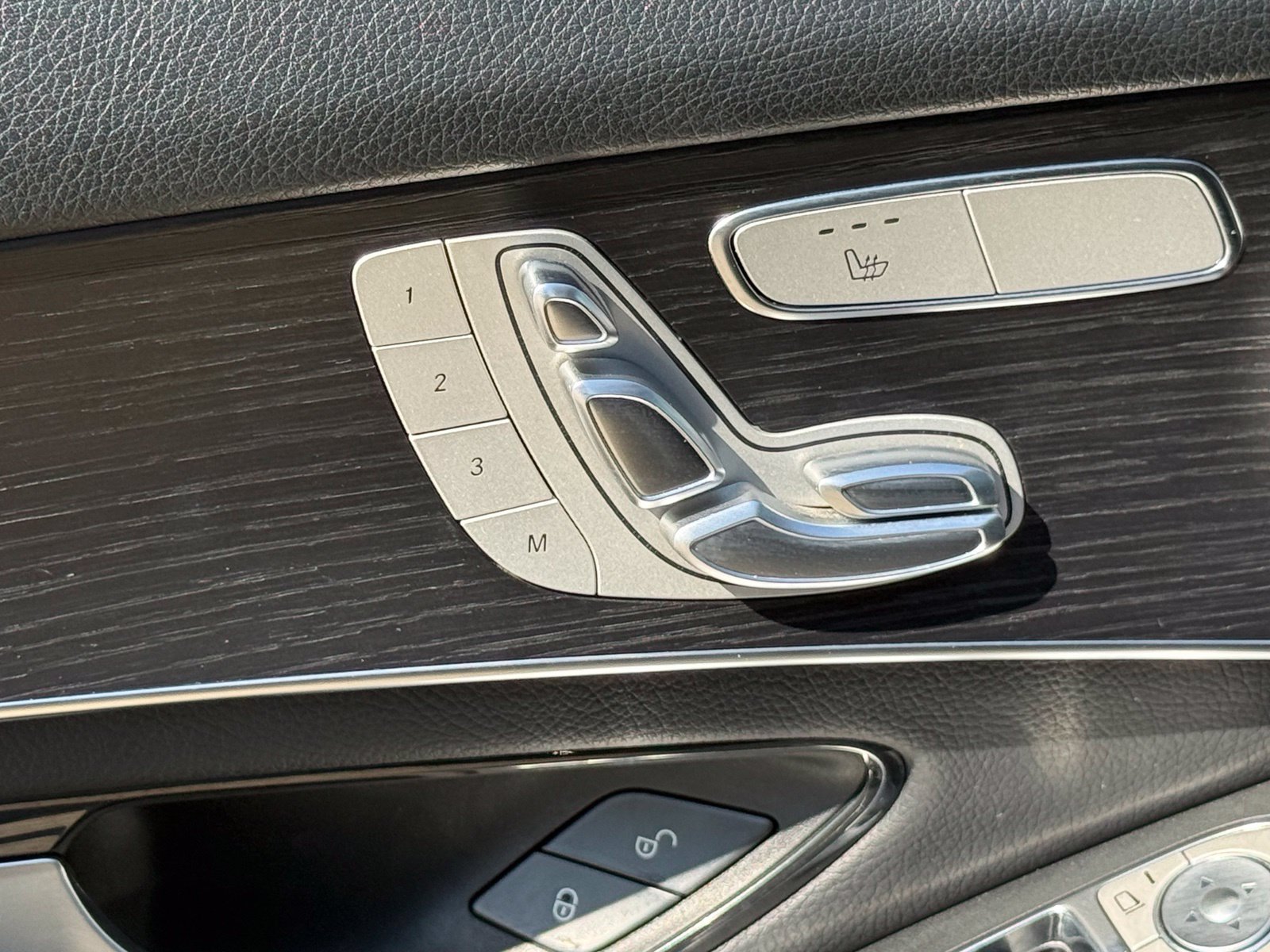 Used 2022 Mercedes-Benz GLC 300 image 21