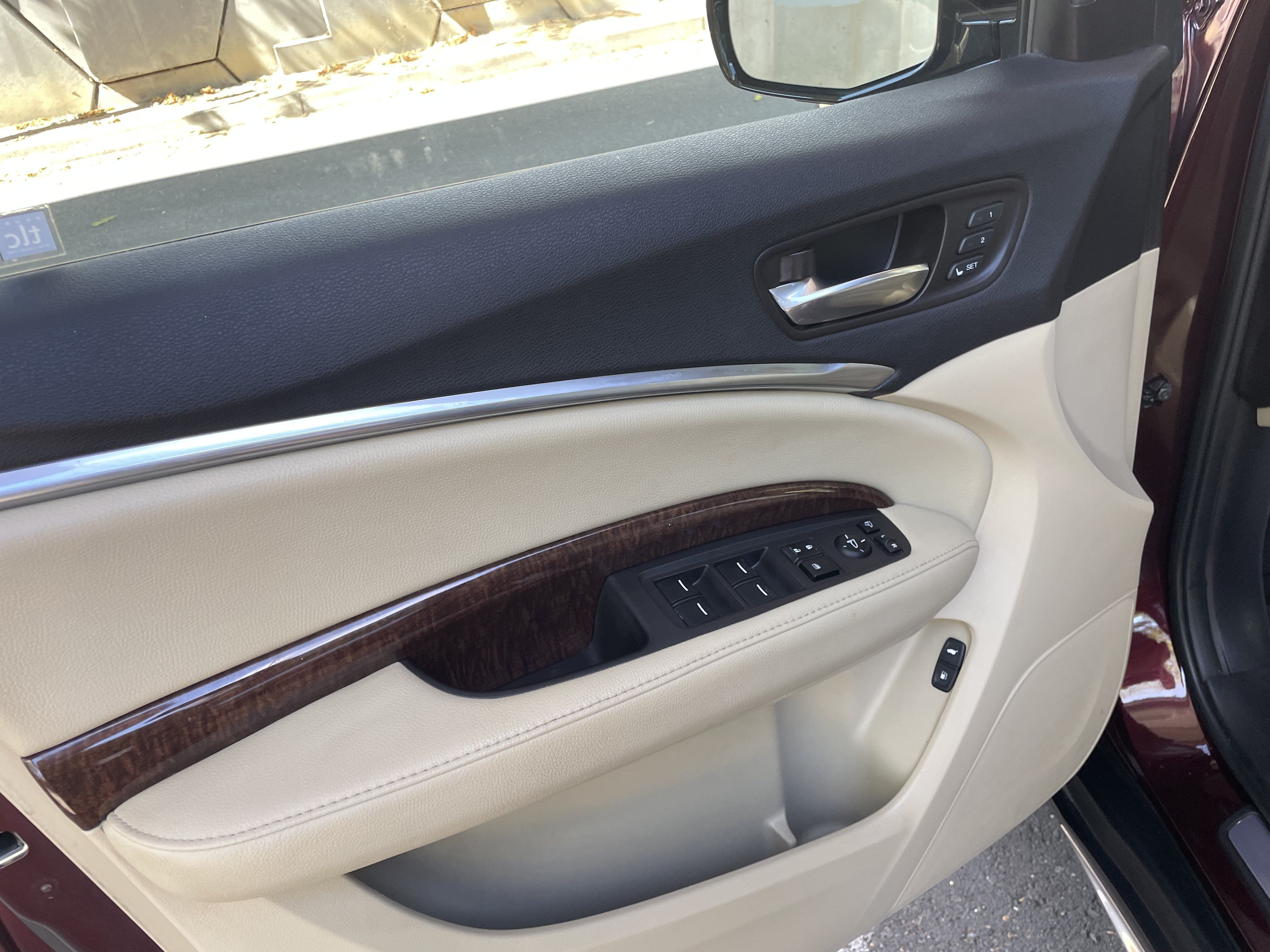 Used 2017 Acura MDX w/ Technology Package AWD/4WD image 18