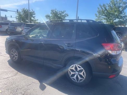 Used 2024 Subaru Forester Premium AWD/4WD image 3