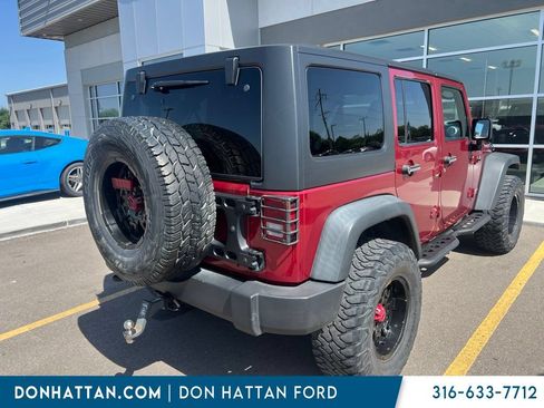 Used 2012 Jeep Wrangler Unlimited Rubicon w/ Connectivity Group AWD/4WD image 3