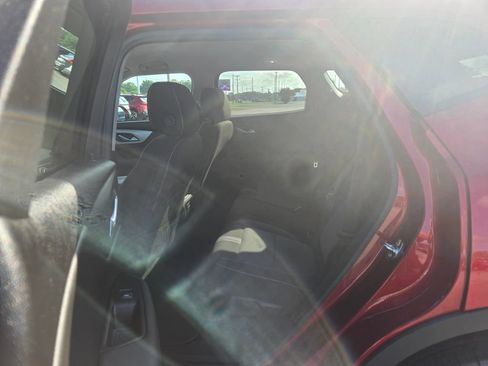 Used 2024 Chevrolet Blazer LT w/ Convenience Package FWD image 8