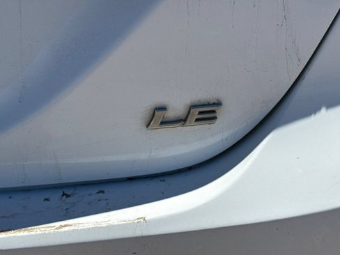 Used 2019 Toyota Camry LE FWD image 6