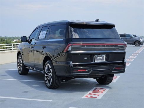 New 2025 Lincoln Navigator Black Label image 5