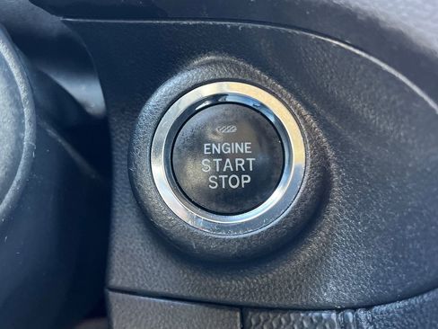 Used 2023 Subaru Forester Premium image 18