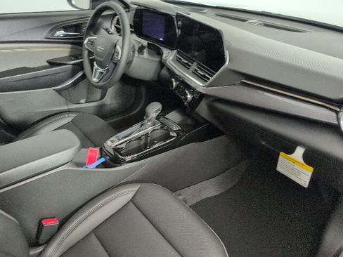 New 2026 Chevrolet Trax ACTIV w/ Driver Confidence Package FWD image 12