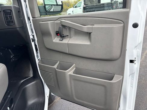 New 2025 Chevrolet Express 2500 w/ Driver Convenience Package RWD image 39