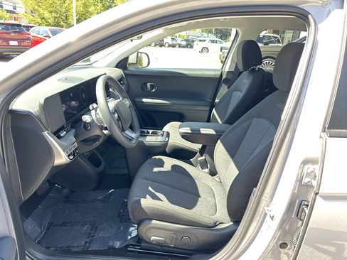 New 2025 Hyundai Ioniq 5 SE image 14