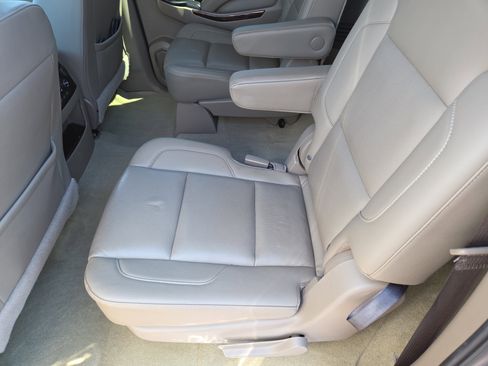 Used 2018 GMC Yukon XL SLT w/ Premium Edition image 23