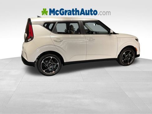 New 2025 Kia Soul EX image 3